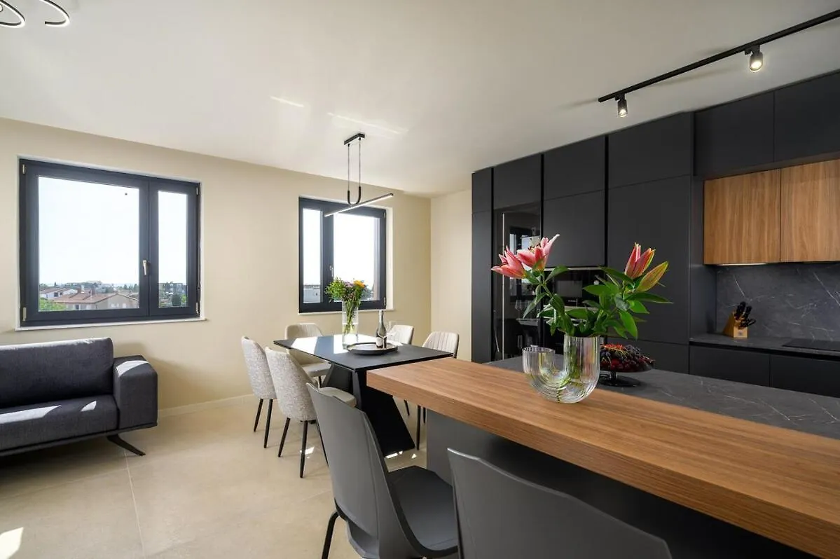 Luxury Penthouse Viki With Seaview Διαμέρισμα Ουμάγκ 0*,  Κροατία